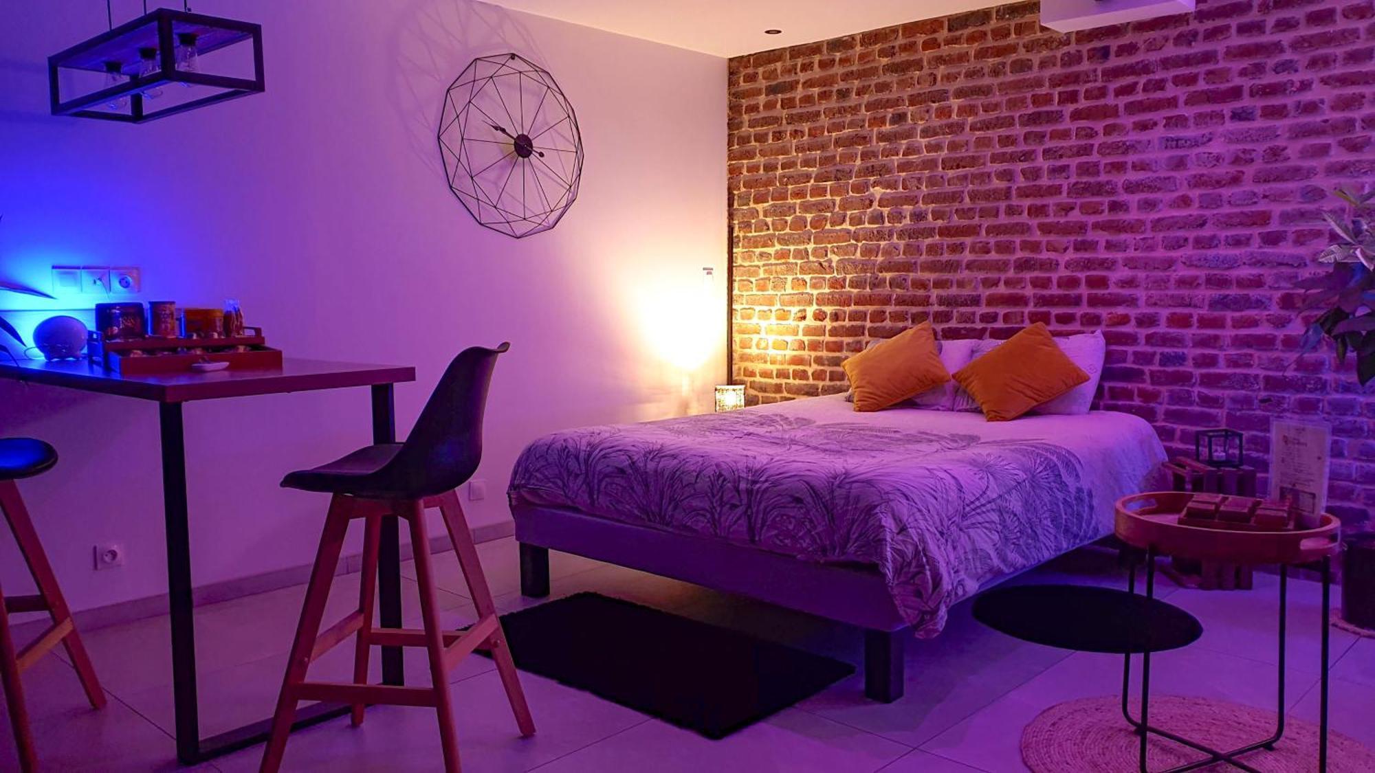 Gary Suite - Studio Cosy, Spa Et Jardin Privatif A 4 Min De Cambrai Awoingt المظهر الخارجي الصورة